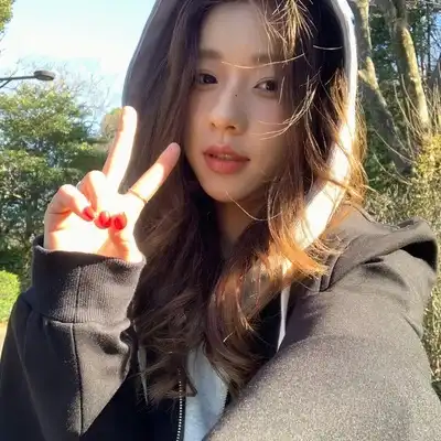 孔美